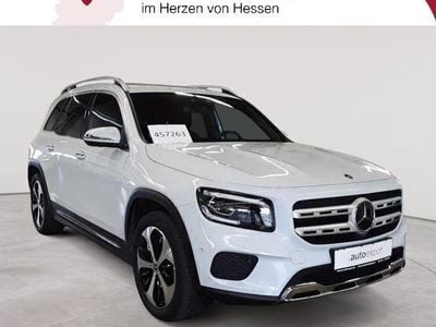Mercedes GLB220