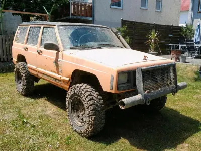 Gebraucht Jeep Cherokee 170 PS (125 kW) 1999 SUV