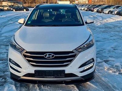 Weiß Gebraucht 2016 Hyundai Tucson Style SUV | 12.999 € (Guter Preis)