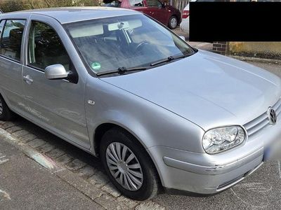 Usata VW Golf IV 102 CV (75 kW) 2003 Argento Berlina