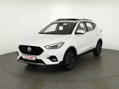 Begagnad MG ZS Luxury 111 HK (81 kW) 2023 Vit Sedan