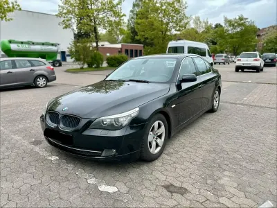 Gebraucht BMW 525 Basis 218 PS (160 kW) 2008 Schwarz Limousine