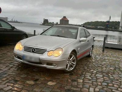 Mercedes C200
