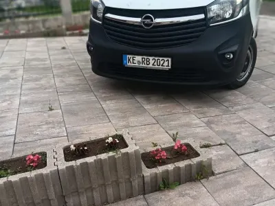 Gebraucht Opel Vivaro 100 PS (73 kW) 2017 Weiß Van / Kleinbus