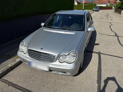 Mercedes C180