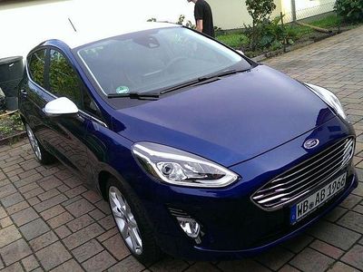 Gebraucht Ford Fiesta Titanium 101 PS (74 kW) 2017 Blau Kleinwagen