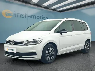 Gebraucht VW Touran 150 PS (110 kW) 2025 Weiß Van / Kleinbus