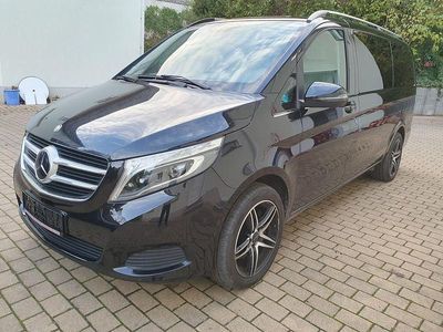 Schwarz Gebraucht 2016 Mercedes V250 Avantgarde Edition Van / Kleinbus | 28.500 € (Fairer Preis)