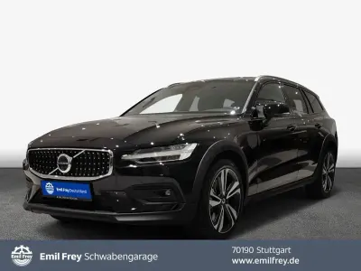 Gebraucht Volvo V60 CC Ultimate 250 PS (183 kW) 2024 Schwarz Kombi