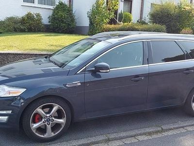 Blau Gebraucht 2012 Ford Mondeo Titanium Kombi | 8.250 €