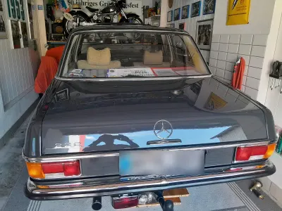 Gebraucht Mercedes 220 105 PS (77 kW) 1971 Grau Limousine