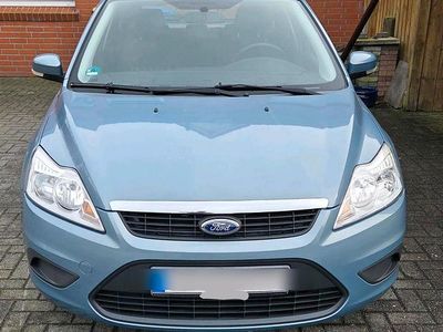 Gebraucht Ford Focus 101 PS (74 kW) 2009 Grau Limousine