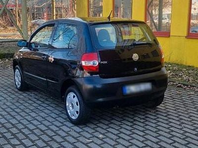 Gebraucht VW Fox 55 PS (40 kW) 2007 Schwarz Kleinwagen