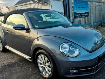Usata VW Beetle Cabriolet Design 105 CV (77 kW) 2015 Grigio Cabrio
