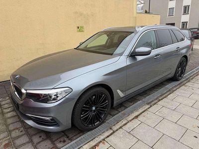 Gebraucht BMW 520 Sport Line 190 PS (139 kW) 2017 Bluestone Kombi