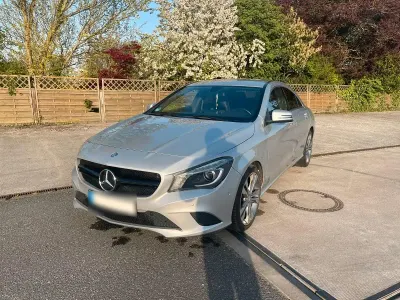 Gebraucht Mercedes CLA200 156 PS (114 kW) 2013 Silber Coupé