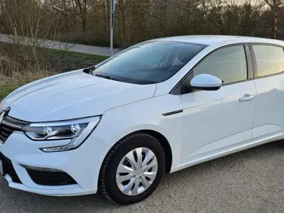 Gebraucht Renault Mégane Life 101 PS (74 kW) 2017 Kleinwagen