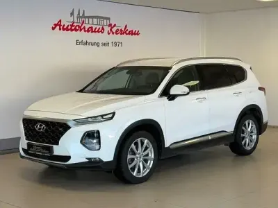 Gebraucht Hyundai Santa Fe Trend 150 PS (110 kW) 2019 White cream SUV