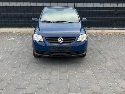 Gebraucht VW Fox 54 PS (39 kW) 2005 Blau Kleinwagen