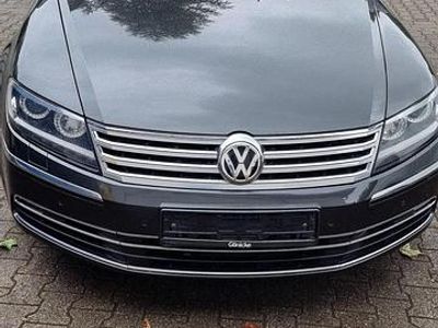 VW Phaeton