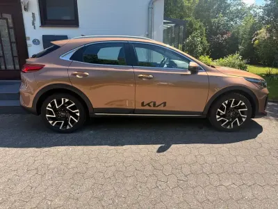 Gebraucht Kia XCeed Spirit 105 PS (77 kW) 2022 Beige SUV