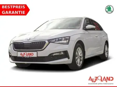 Gebraucht Skoda Scala Ambition 110 PS (80 kW) 2023 Weiß Kleinwagen