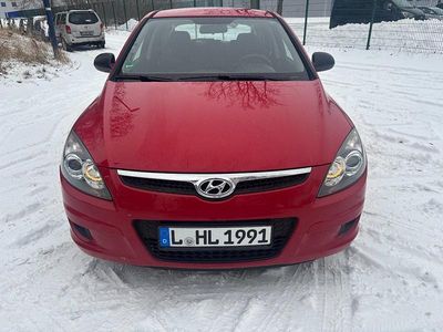 Rot Gebraucht 2010 Hyundai i30 Limousine | 2.900 € (Guter Preis)