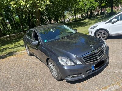 Mercedes E200