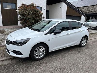 Gebraucht Opel Astra Edition 110 PS (80 kW) 2021 Weiß Limousine