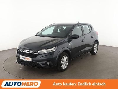 Grau Gebraucht 2022 Dacia Sandero Expression Kleinwagen | 13.520 € (Guter Preis)