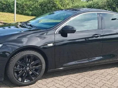 Gebraucht Opel Insignia Business Elegance 200 PS (147 kW) 2020 Schwarz Limousine