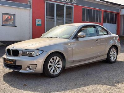 Gebraucht BMW 118 Coupé Advantage 143 PS (105 kW) 2012 Silber Coupé