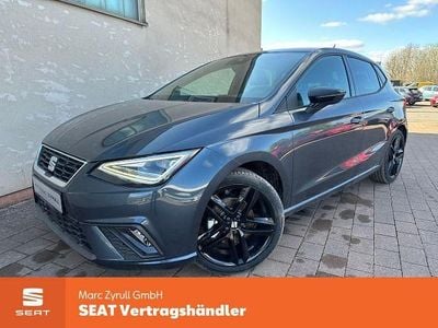 Neu Seat Ibiza FR 116 PS (85 kW) 2025 Grau Limousine