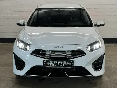 Gebraucht Kia Ceed Vision 105 PS (77 kW) 2023 Weiß Kleinwagen