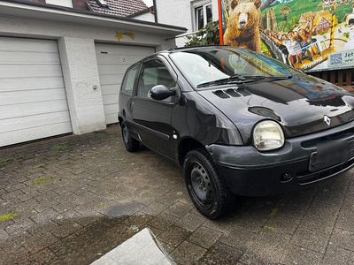 Schwarz Gebraucht 2003 Renault Twingo Kleinwagen | 1.399 € (Fairer Preis)