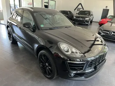 Gebraucht Porsche Macan S 258 PS (189 kW) 2018 Tiefschwarzmetallic SUV