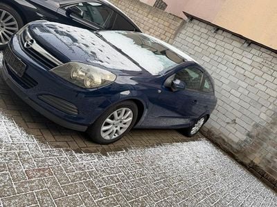 Blau Gebraucht 2006 Opel Astra GTC Kleinwagen | 790 €
