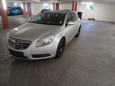 Gebraucht Opel Insignia Sport 130 PS (95 kW) 2009 Silber Kombi