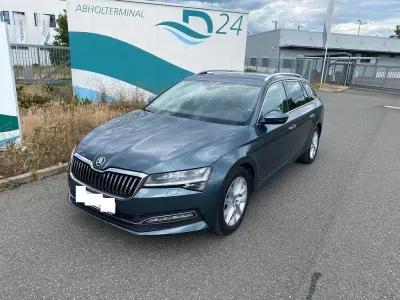 Gebraucht Skoda Superb Style 150 PS (110 kW) 2020 Grau Kombi
