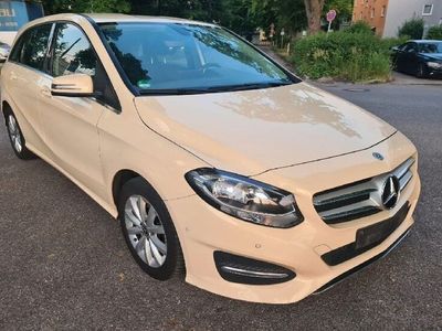 Mercedes B200