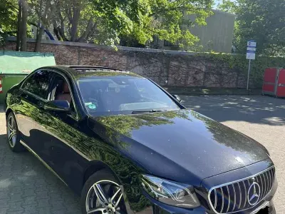 Gebraucht Mercedes E400 340 PS (250 kW) 2018 Schwarz Limousine
