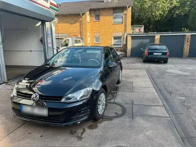 Gebraucht VW Golf VII 86 PS (63 kW) 2014 Schwarz Limousine