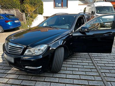 Gebraucht Mercedes C250 204 PS (150 kW) 2011 Schwarz Kombi