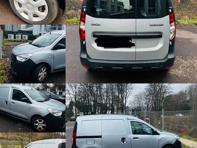 Silber Gebraucht 2020 Dacia Sandero Limousine | 9.800 €