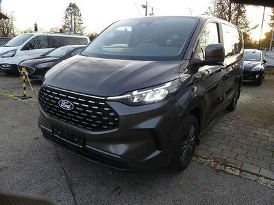 Usata Ford Tourneo Titanium 170 CV (125 kW) 2025 Grigio Monovolume