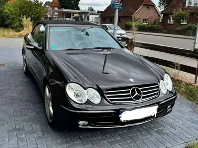 Gebraucht Mercedes CLK320 Avantgarde 218 PS (160 kW) 2003 Schwarz Cabrio