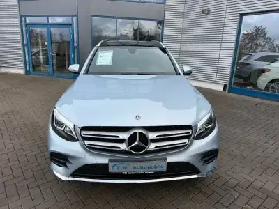 Gebraucht Mercedes GLC250 AMG line 204 PS (150 kW) 2018 Diamantsilber SUV