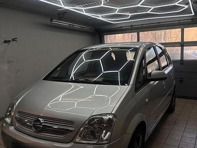 Gebraucht Opel Meriva 125 PS (91 kW) 2003 Silber Van / Kleinbus