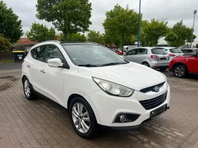 Gebraucht Hyundai ix35 Premium 184 PS (135 kW) 2012 Weiß SUV