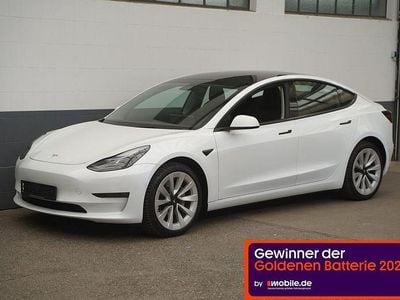 Second-hand Tesla Model 3 Long Range AWD 366 kW (498 CP) 2022 Alb Berlinǎ